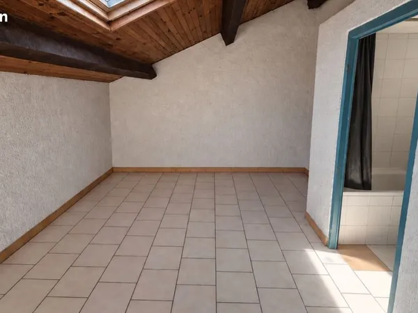 Studio 1 pièce 20 m²