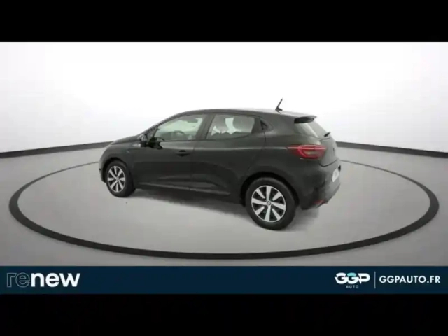 Renault Clio 1.0 tce 90ch evolution — photo 10