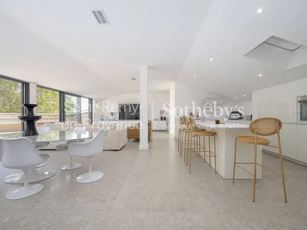 Duplex 3 pièces 125 m²