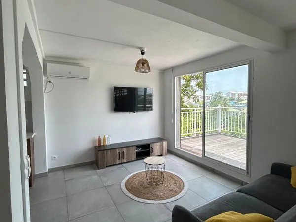 Location Appartement Meublé avec Terrasse 63m2