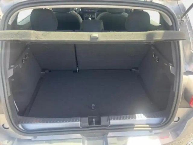Dacia Sandero 1.0 tce 90ch stepway extreme -24 — photo 24