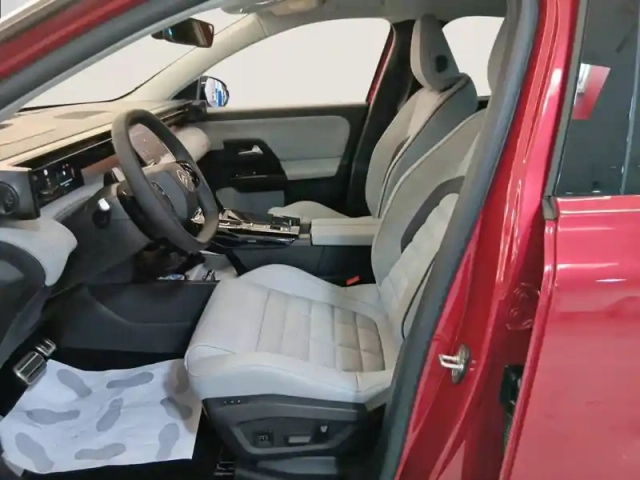 Citroën C5 Aircross hybride 145 ch e-dcs6 — photo 11