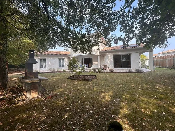 Maison 6 pièces 195 m²