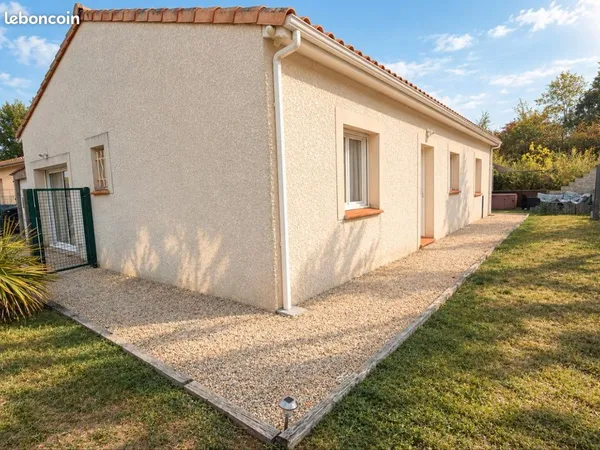 Villa/maison contemporaine plain pied sans vis à vis 109m2 jardin garage terrasse