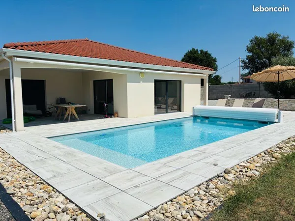 Maison plain-pied 145 m² - Piscine - 4 ch - Garage double