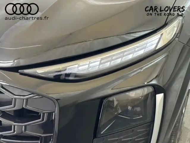 Audi Q3 e-hybrid 272 ch s tronic 6 — photo 8