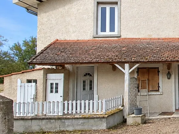 Appartement T2 40m2 environ à rénover - Bourgoin Jallieu