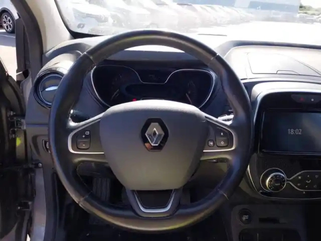 Renault Captur tce 130 fap — photo 11
