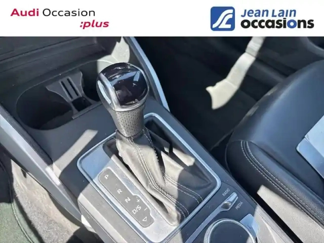 Audi Q2 35 tfsi 150 s tronic 7 — photo 13