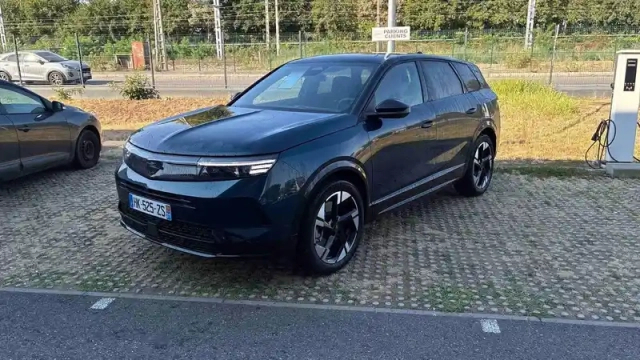 Opel Grandland hybrid rechargeable 195 ch e-dct7