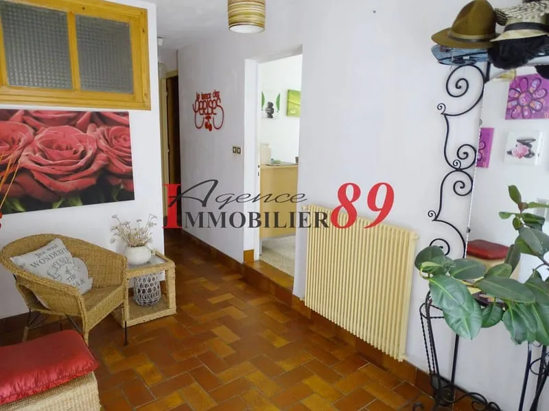 Photo 8