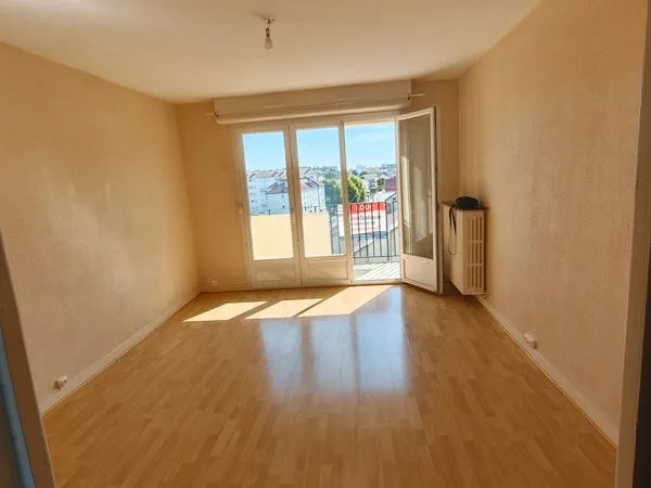 Charmant T2 lumineux de 45 m² avec balcon, cave & parking privatif