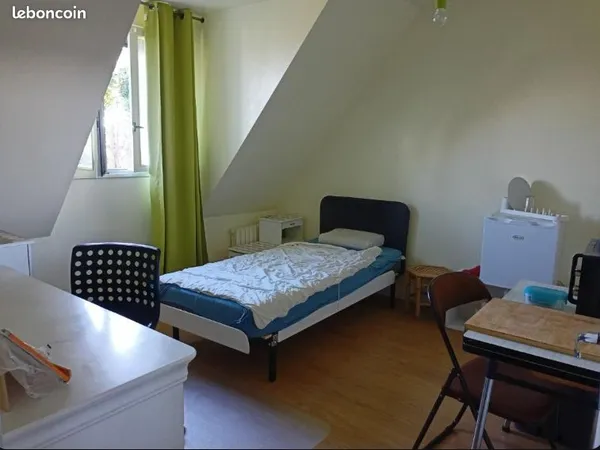 Chambre meublée Chez particulier à Beaulieu