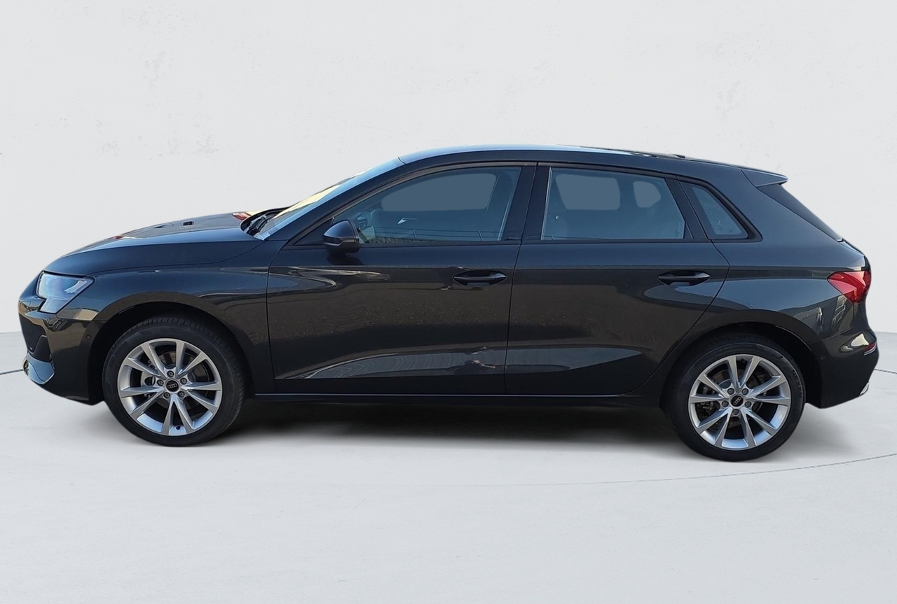 Audi A3 Sportback — photo 2