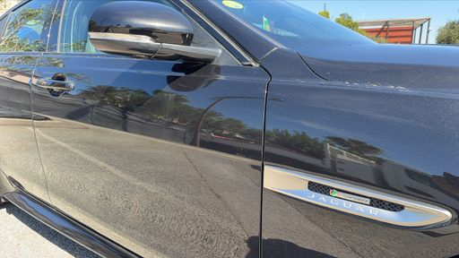 Jaguar XE 2.0 D - 180 CH AWD BVA8 - R-Sport – 2017 – 106953 km – Diesel – Boîte Automatique — photo 24