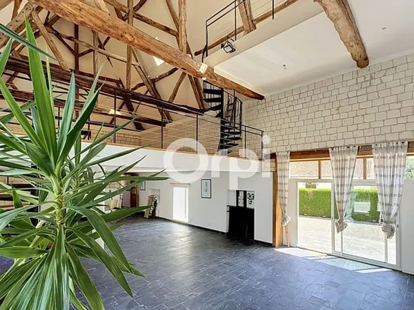 Maison 3 pièces 282 m²
