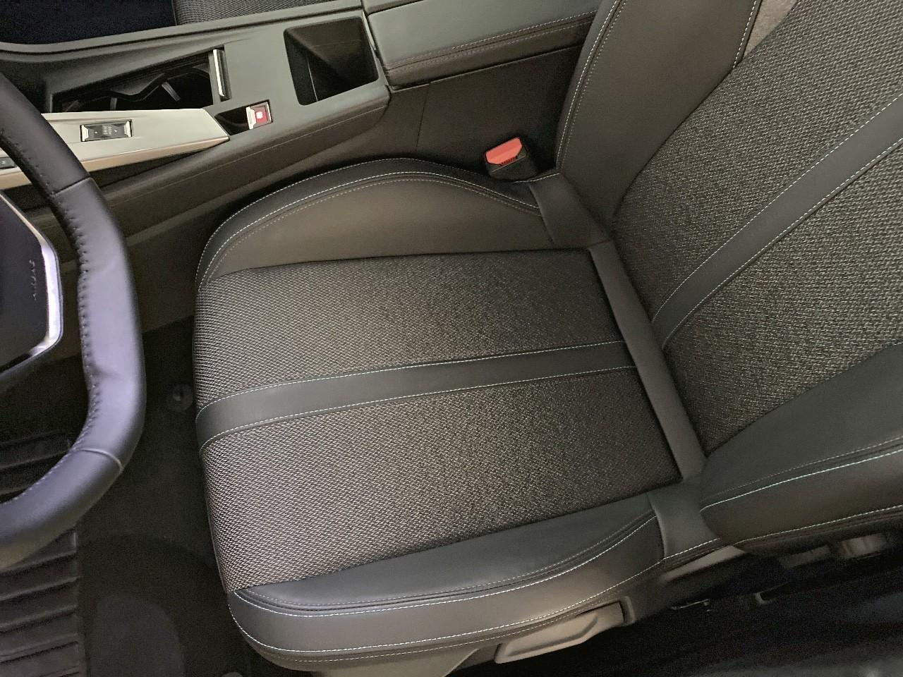 Peugeot 308 sw hybrid 145 e-dcs6 allure — photo 9