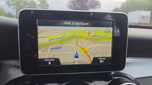 Mercedes Classe C 180 156 7G-Tronic - Sensation – 2015 – 119000 km – Essence – Boîte Automatique — photo 10