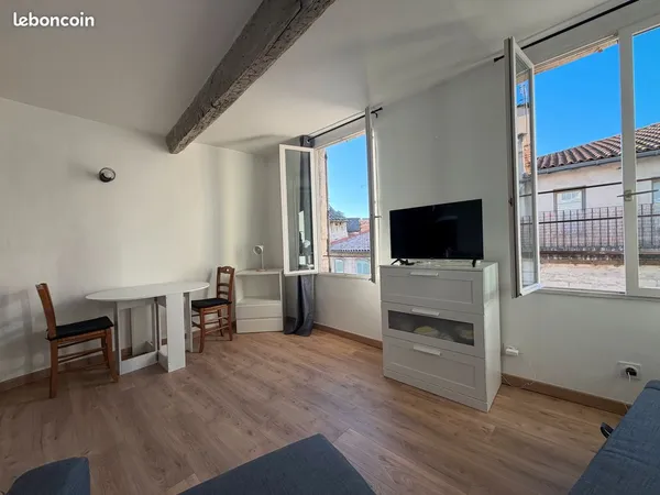Loue Studio meublé AVIGNON IM