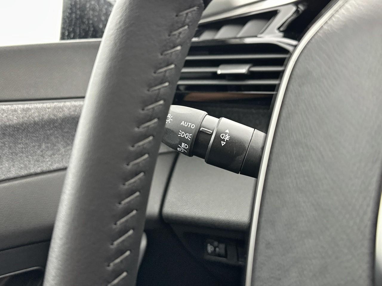 Peugeot 308 hybrid 145 e-dcs6 allure — photo 20
