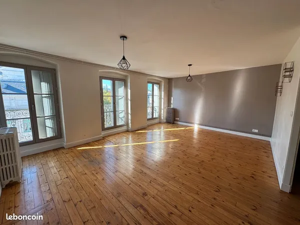 Duplex de 90 m² avec ascenseur au Breuil