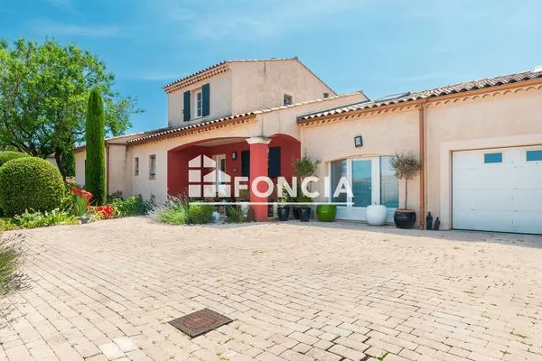 Maison 6 pièces 201 m²