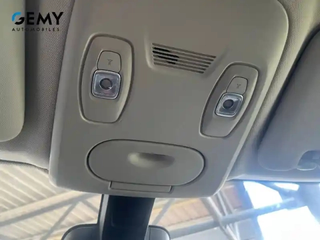 Renault Scenic dci 110 energy edc — photo 23