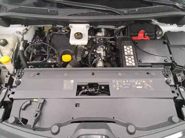 Renault Kangoo blue dci 115 edc — photo 14
