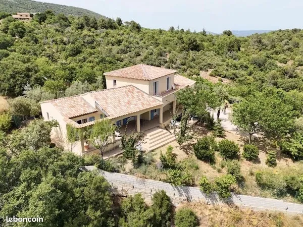 Villa provençale moderne exceptionnelle