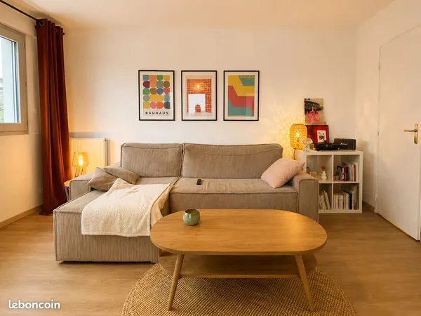 Appartement T3 meublé - 2 chambres + parking