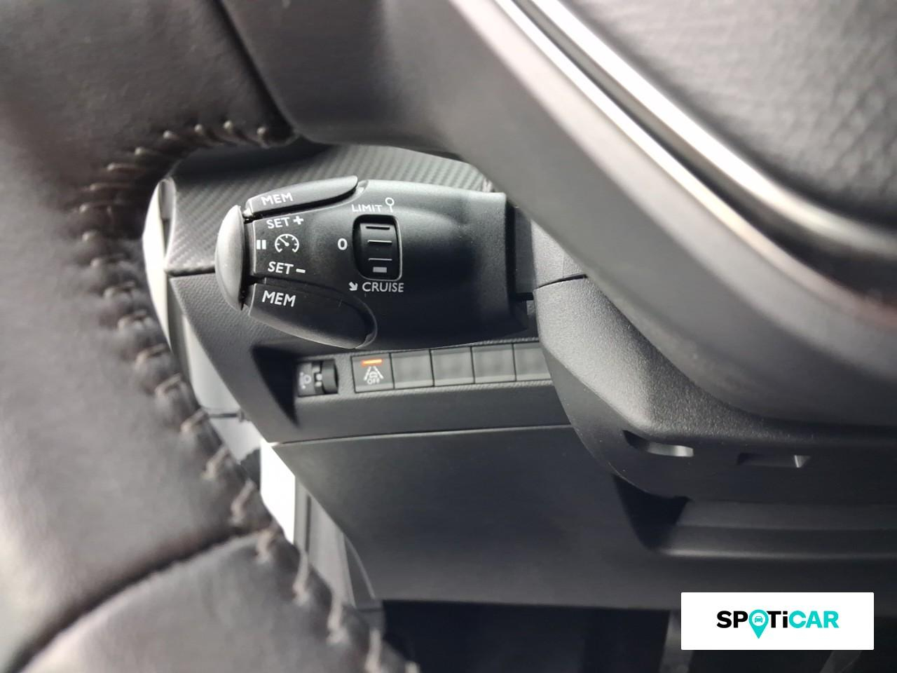 Peugeot 208 1.2 puretech 100ch s&s active pack — photo 18