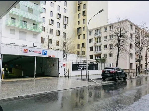 Parking 12 m²