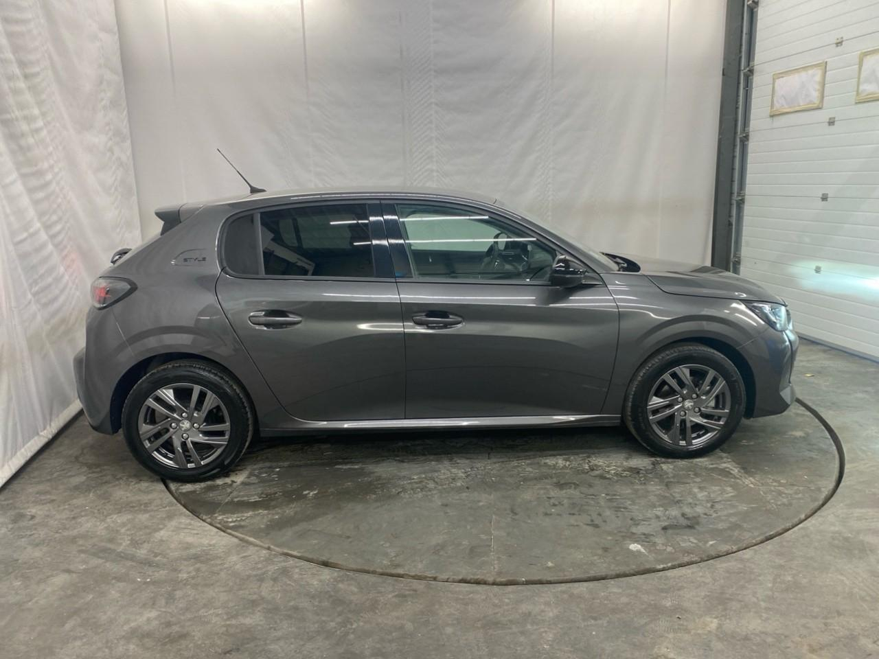 Peugeot 208 puretech 100 s&s bvm6 style — photo 6
