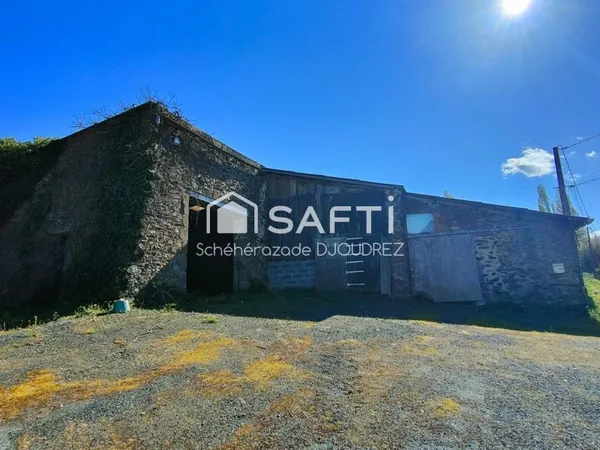 GRANGE EN PIERRES DE 188M² - TERRAIN