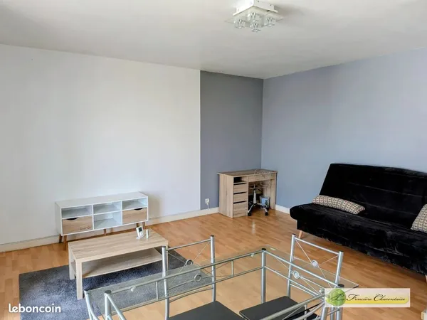 Studio 1 pièce 43 m²