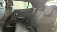 Peugeot 2008 1.2 PureTech 130ch S&S GT EAT8 — photo 13