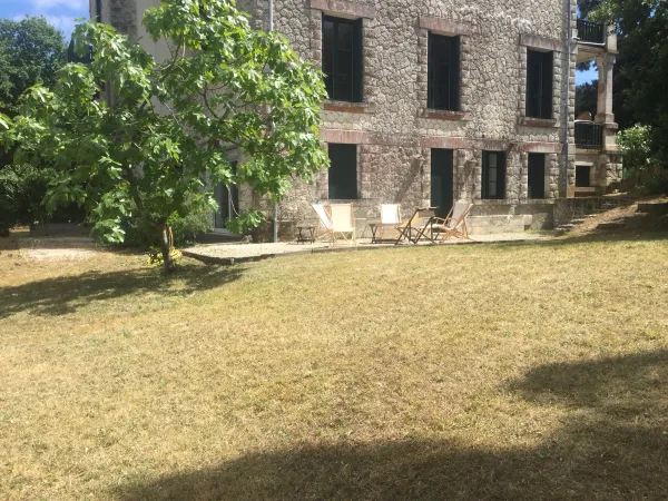 Loue appartement meublé avec jardin privatif dans maison de charme - 4 couchages - Royan (17)