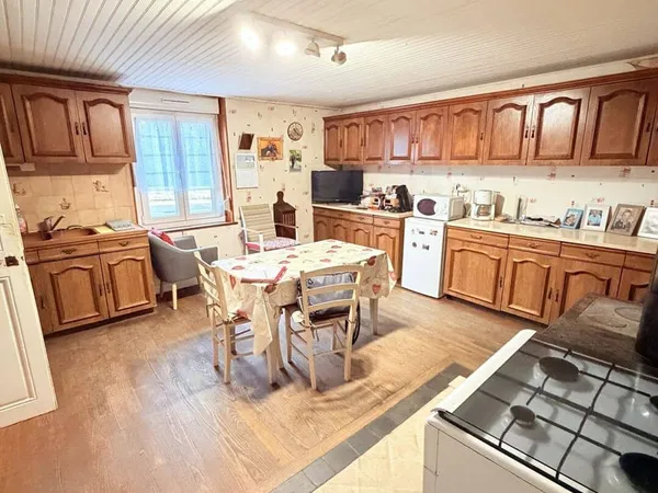 Maison 5 pièces 180 m²