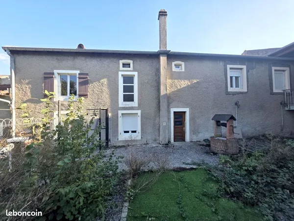 Maison 8 pièces 475 m²