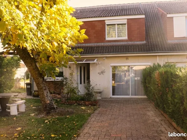 Maison familiale 5/6 pièces - Jardin - Garage -
