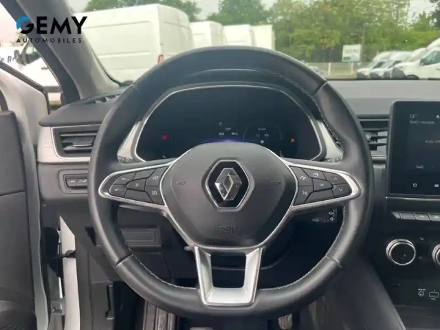Renault Captur e-tech plug-in 160 — photo 23