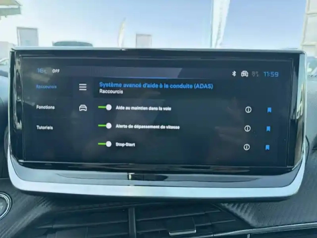 Peugeot 2008 hybrid 136 e-dcs6 — photo 21