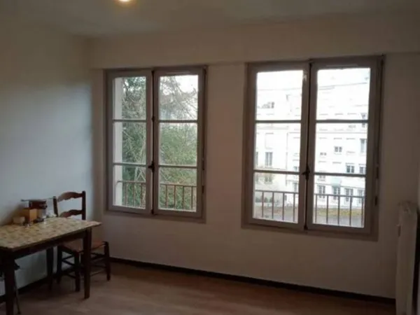 A louer F2 - vieille ville