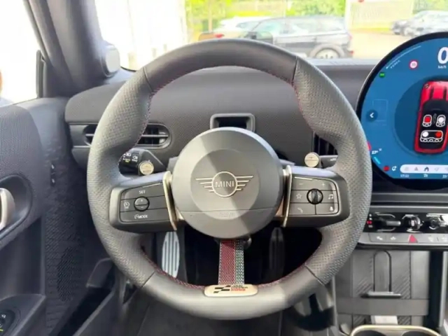 Mini Cooper 3 portes jcw 231ch jcw dkg7 — photo 8