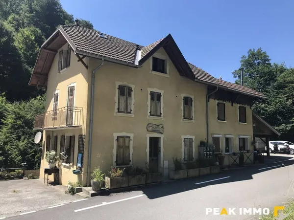 Studio 1 pièce 14 m²