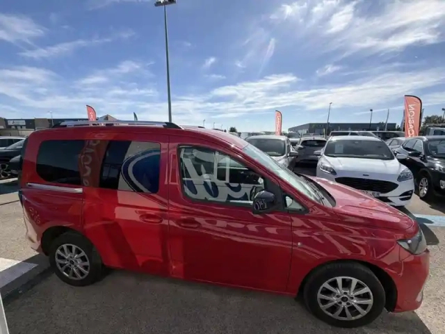 Ford Tourneo Connect 2.0 ecoblue 122ch titanium — photo 4