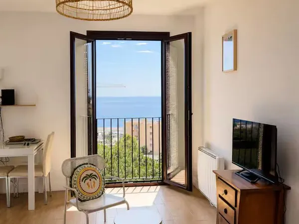 Studio lumineux vue mer