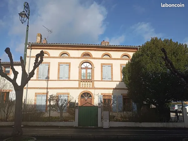🏡 GRAND STUDIO MEUBLÉ 56 m² - 1 PERSONNE - ENTRÉE COMMUNE AVEC PROPRIÉTAIRE - BUZET-SUR-TARN