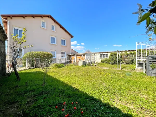Maison 10 pièces 189 m²