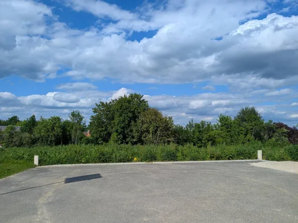 Terrain constructible 778 m²